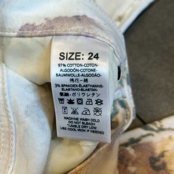 Free People Low Rise,Printed ,Super Flare Jeans - Picture 9 of 11